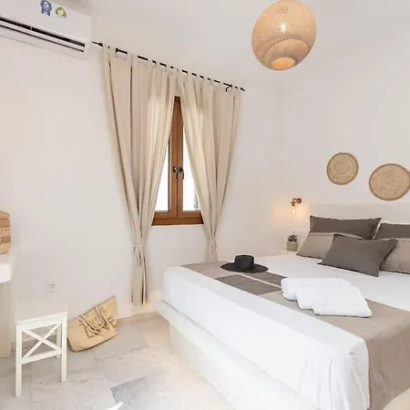 Harmonia I * Agia Anna (Naxos)